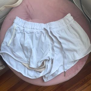 White 2.5” Hotty Hot Lululemon Shorts